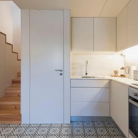 Taipas - Ground Floor Mezzanine Apartment Porto
