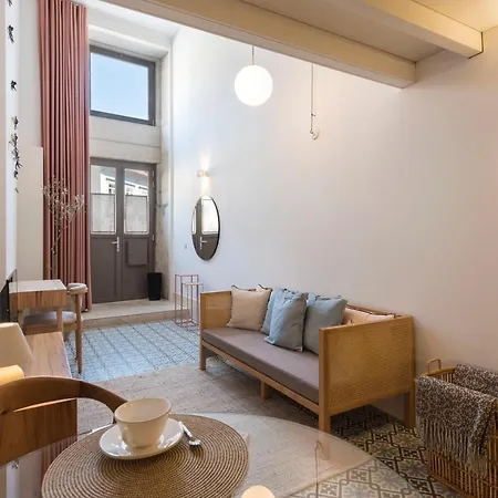 Taipas - Ground Floor Mezzanine * Porto